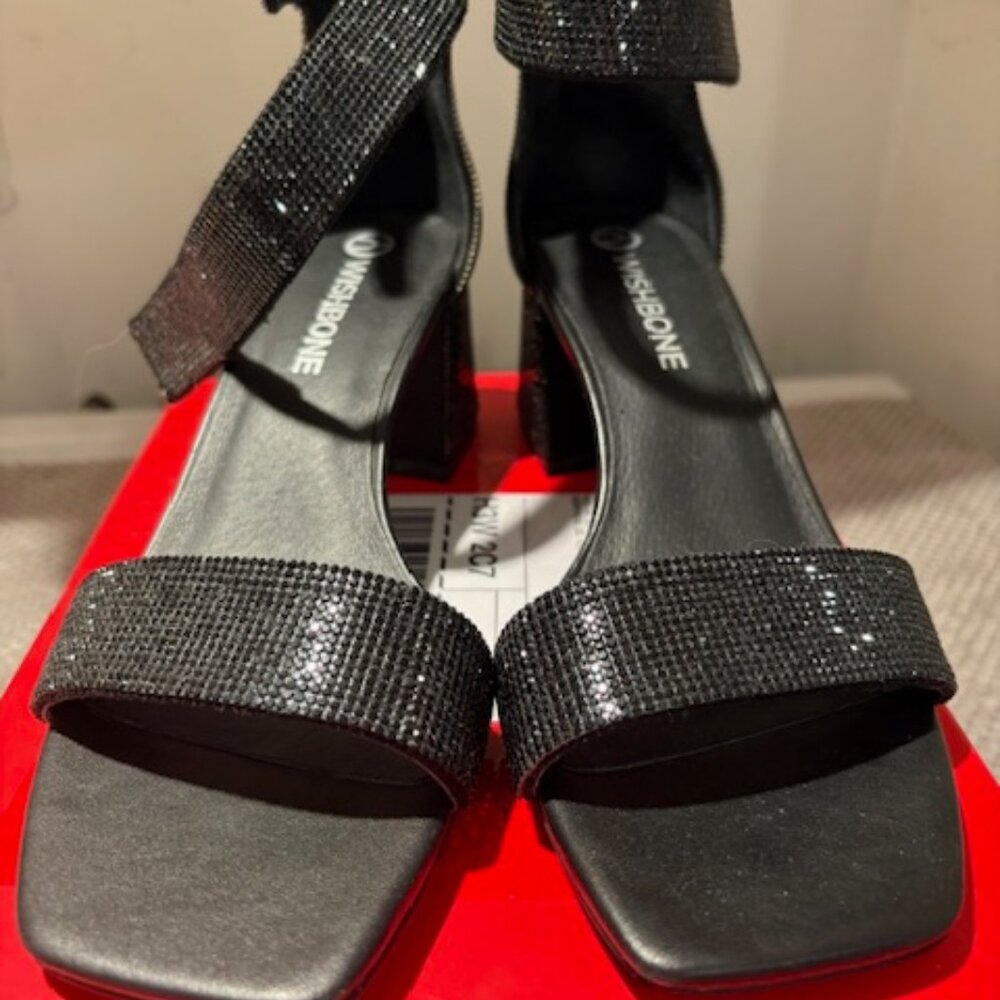 Wishbone Adriana Black Rhinestone Sandals